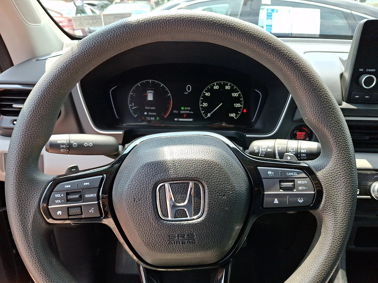 2023 Honda Pilot LX - Photo 18