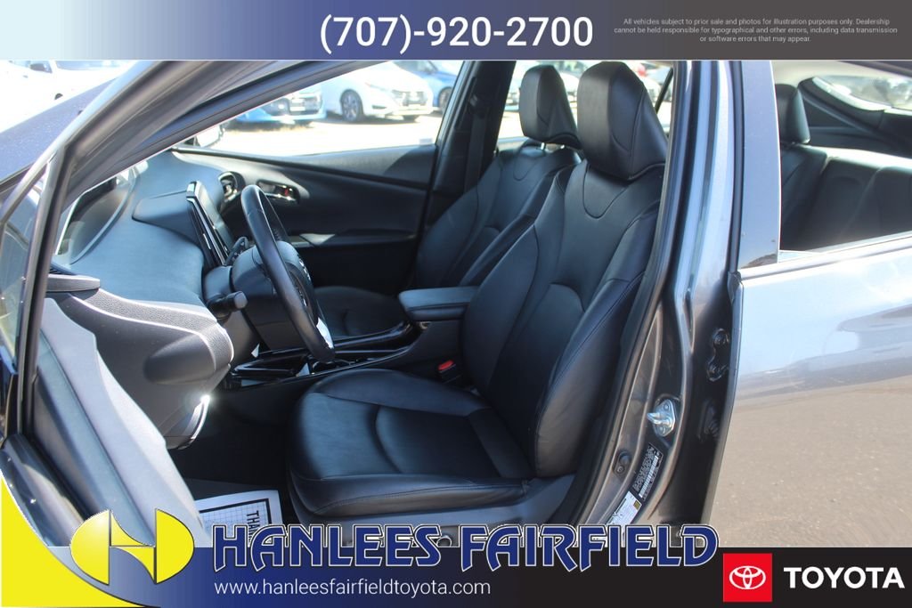 Used 2017 Gray Toyota Advanced image 10