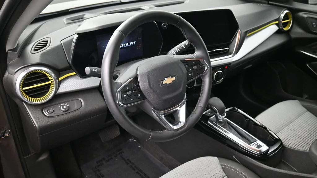 Used 2024 Brown Chevrolet LT image 7