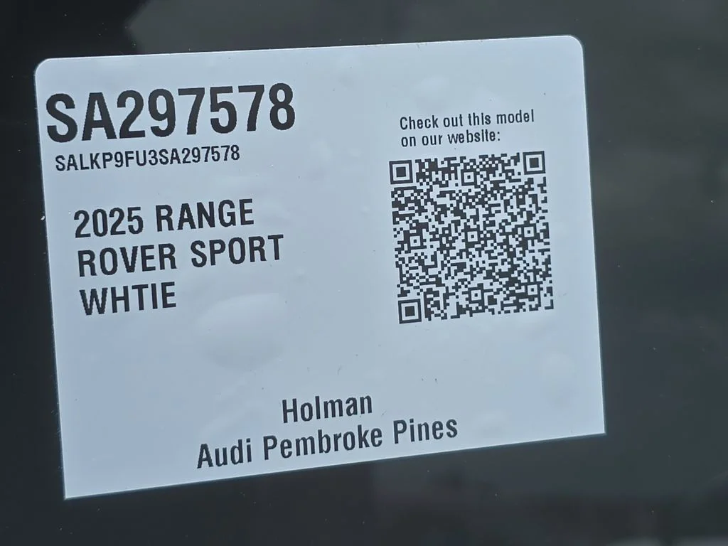 Used 2025 White Land Rover SE image 31