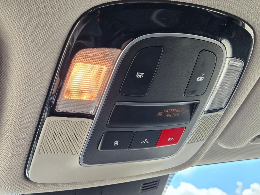 Used 2022 Gray Hyundai SEL image 30