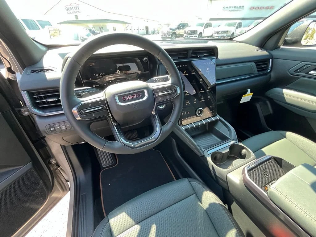 2027 GMC Terrain AT4 - Photo 10