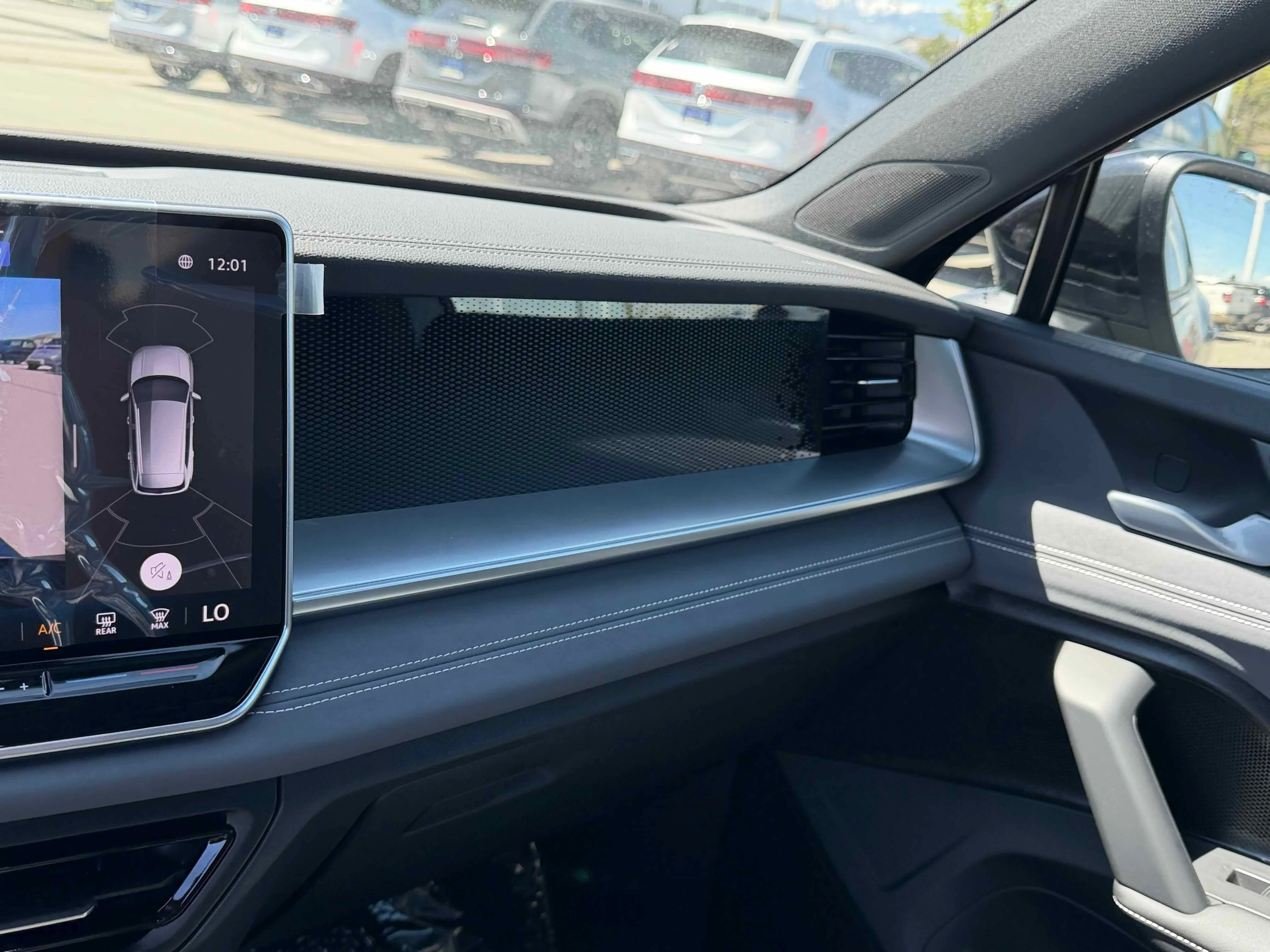 New 2026 Platinum Gray Volkswagen SE R-Line Black image 22