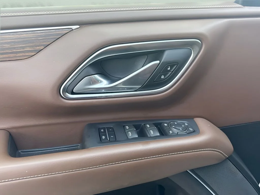 Used 2024 Beige Chevrolet High Country image 19