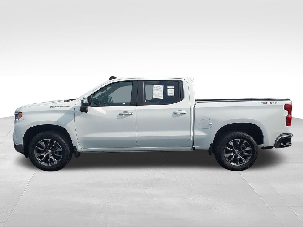 Used 2025 White Chevrolet LT image 2