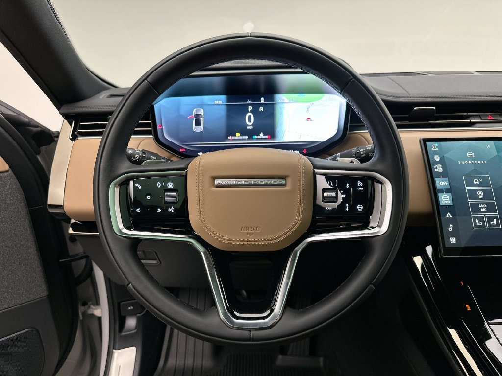 New 2027 Borasco Grey Metallic Land Rover SE image 14