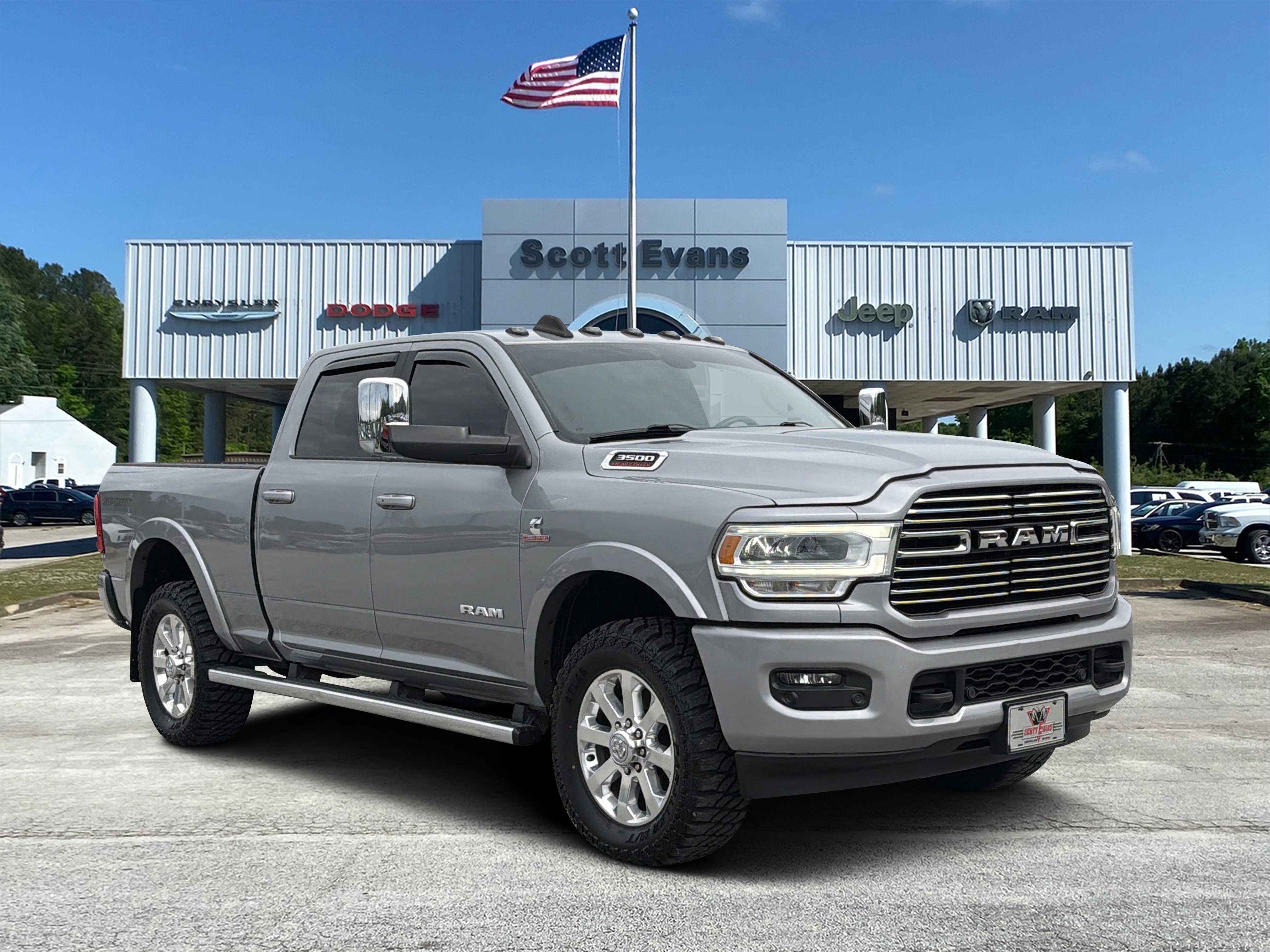 2019 RAM 3500 Laramie 4X4 Crew Cab SWB's photo