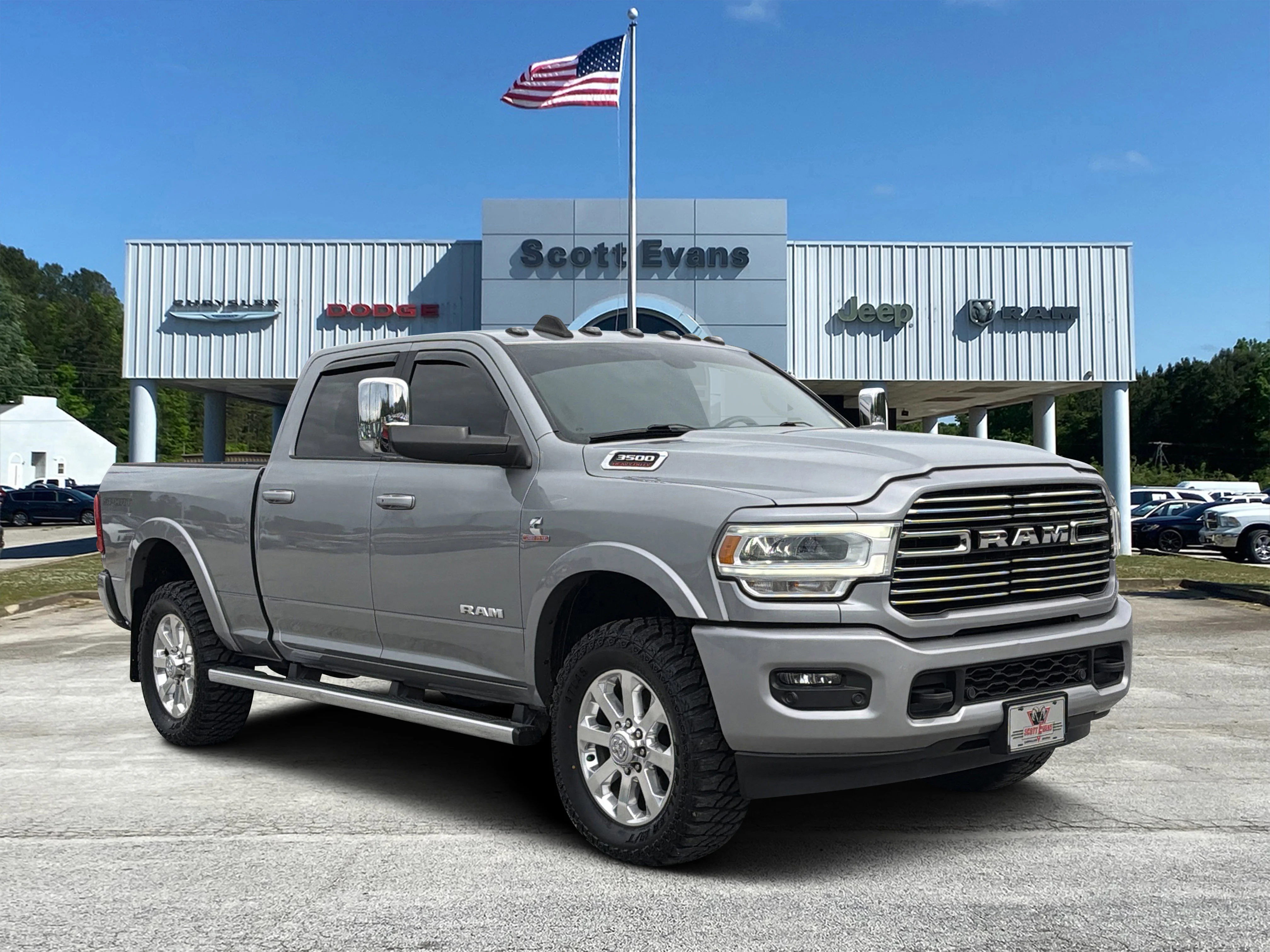 2019 RAM 3500 Laramie 4X4 Crew Cab SWB's photo