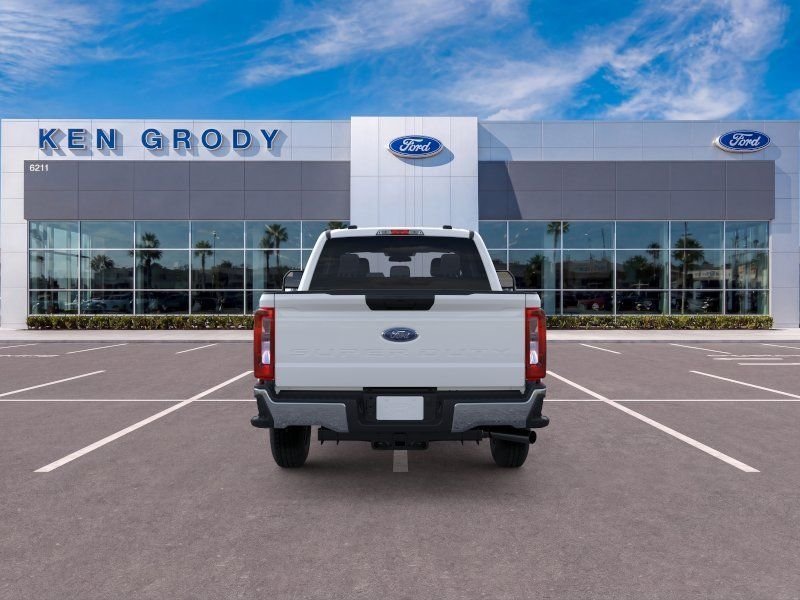 New 2026 Oxford White Ford XL image 18