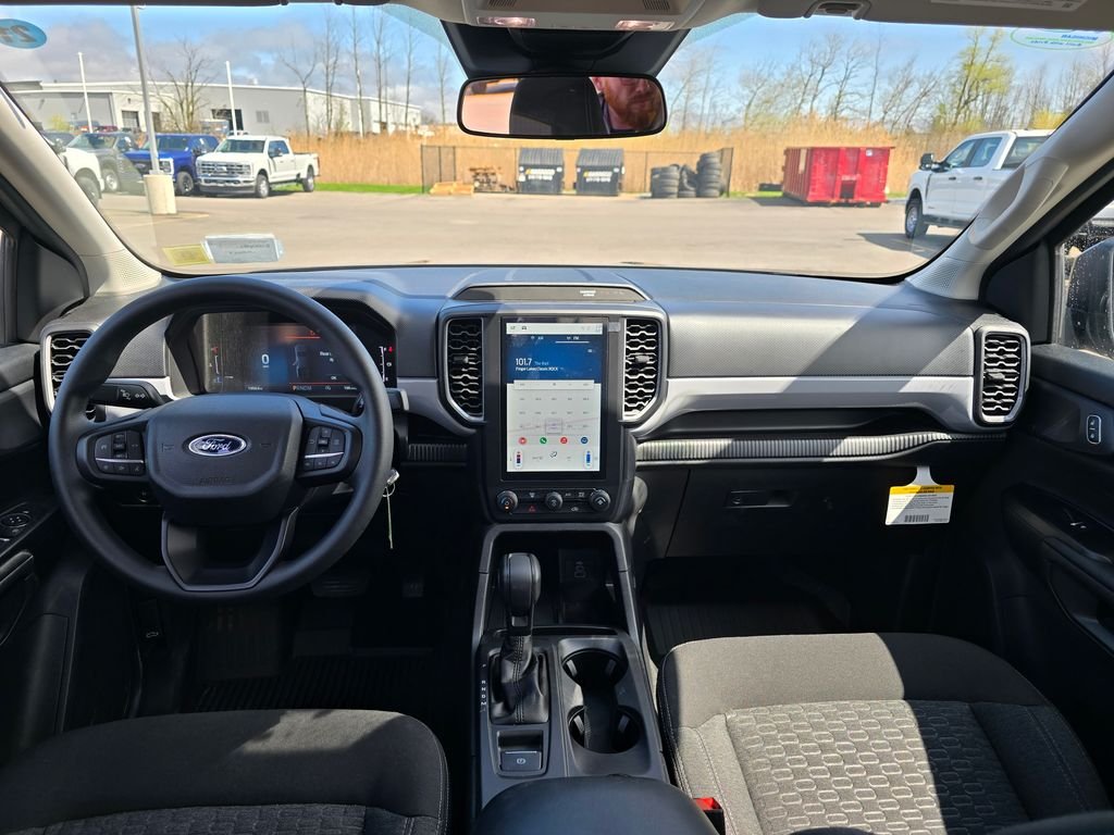 Used 2025 Gray Ford XL image 10