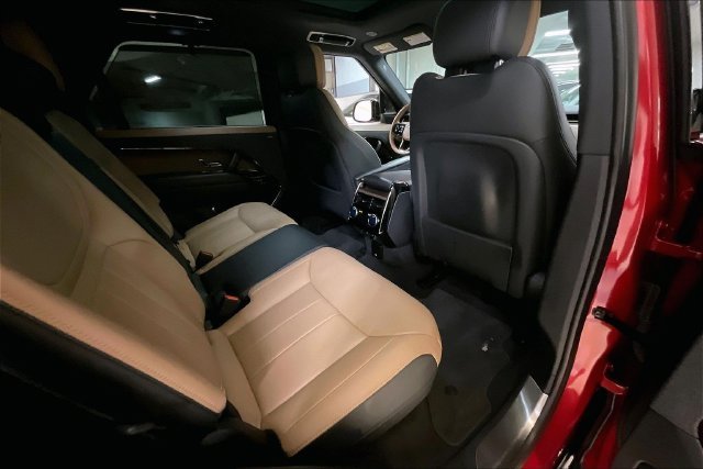 Used 2024 Red Land Rover Dynamic SE image 12