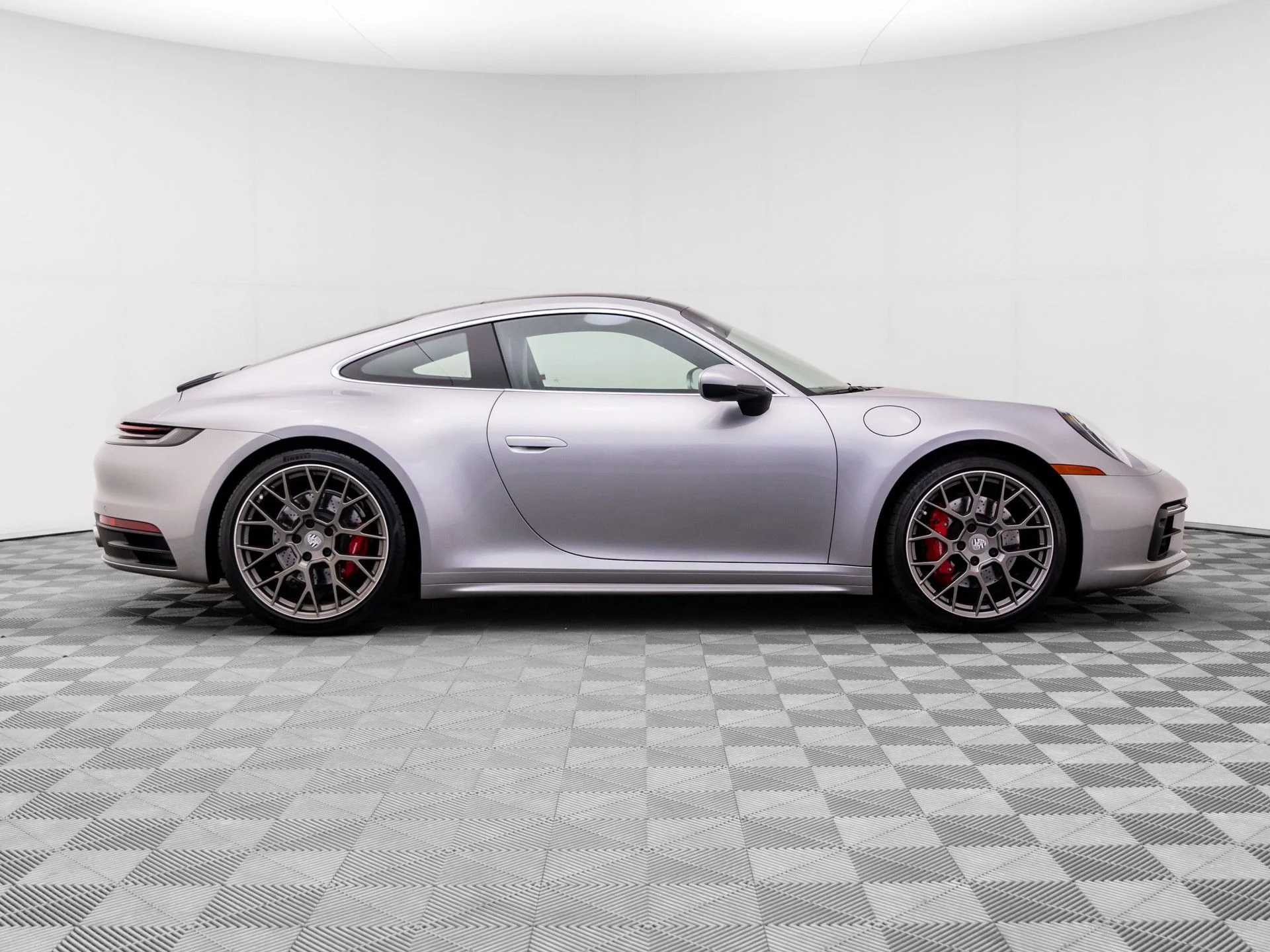 Used 2020 Silver Porsche Carrera S image 7