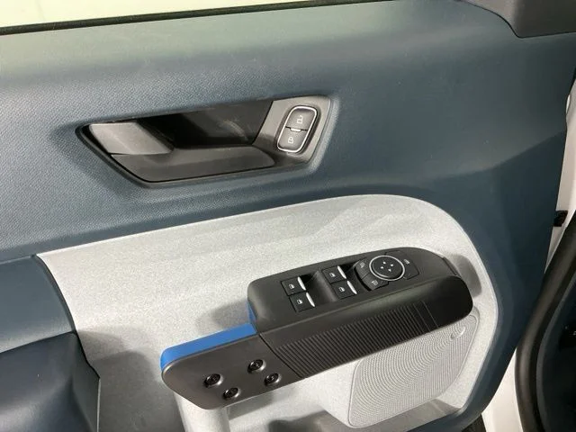 New 2026 Oxford White Ford XLT image 14