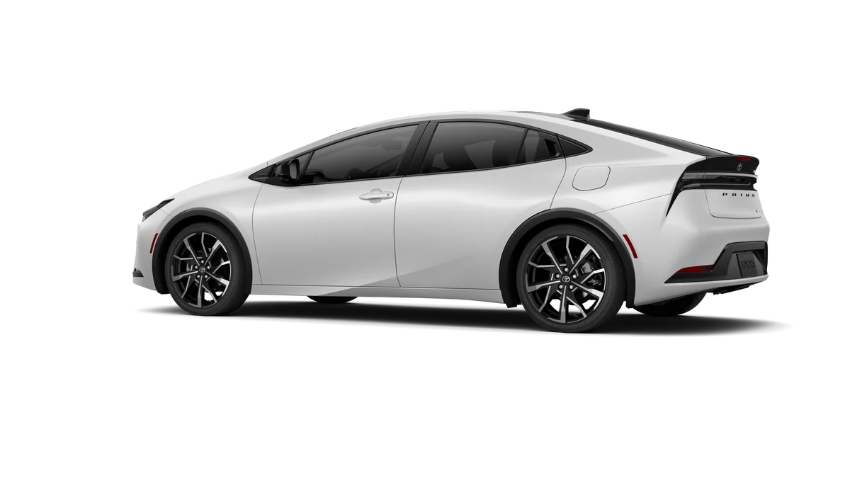 New 2027 Wind Chill Pearl Toyota XSE Premium image 37