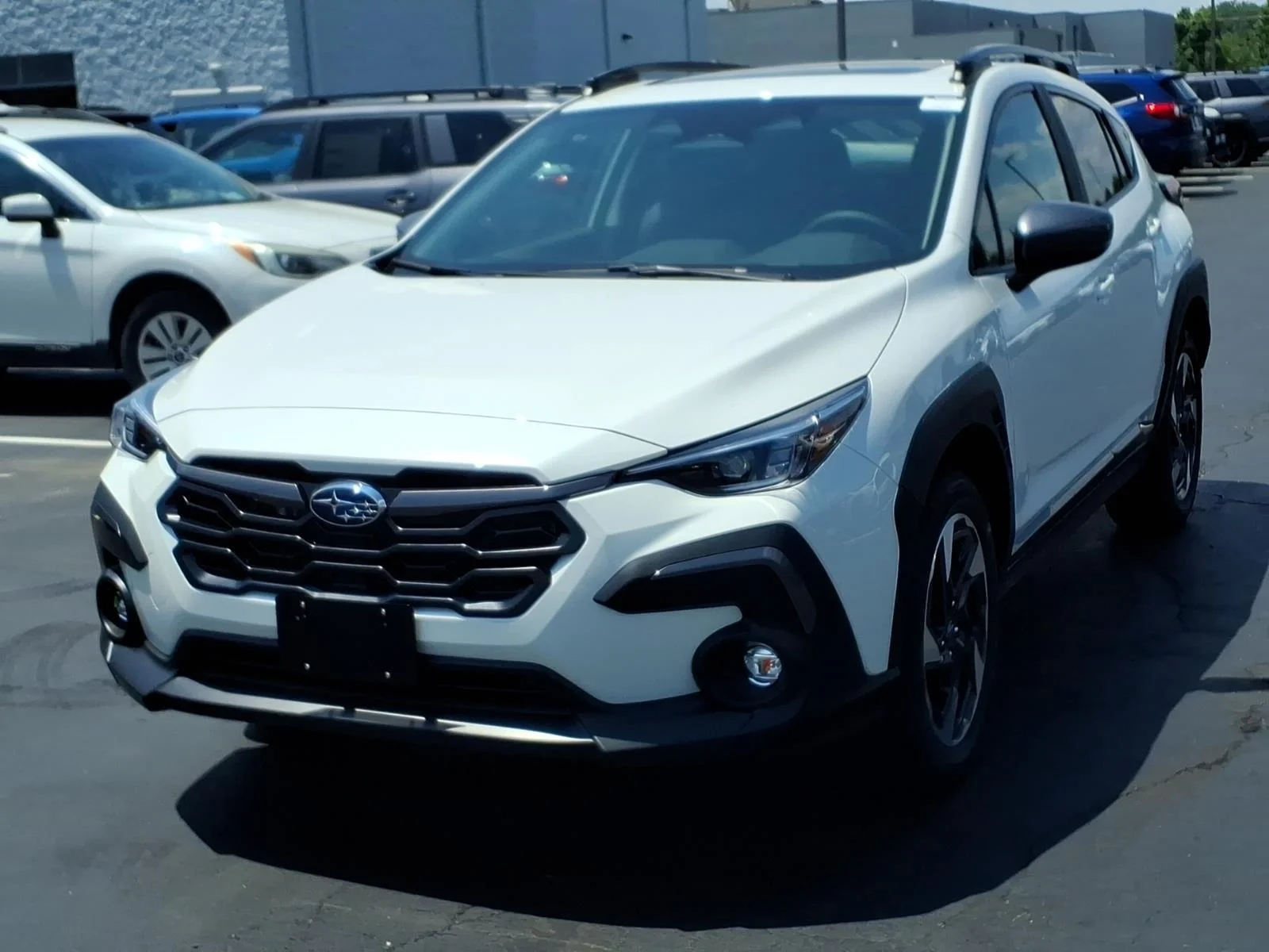 New 2026 CRYSTAL WHITE PEARL Subaru Limited image 2