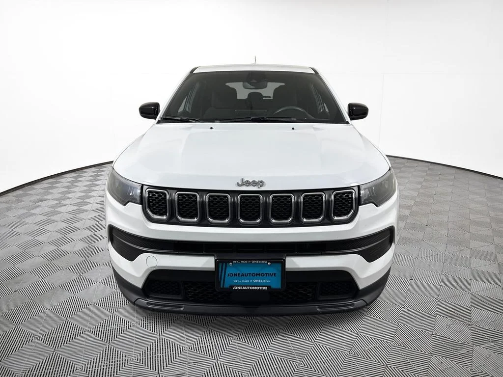 Used 2023 White Jeep Sport image 3