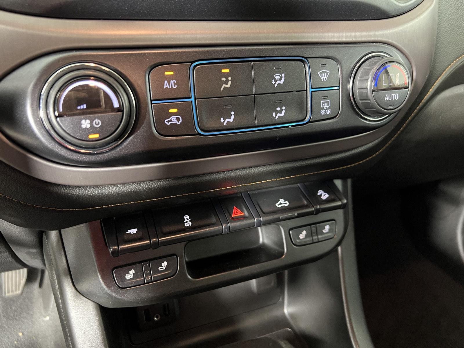 Used 2021 Satin Steel Metallic GMC 4WD AT4 w/Cloth image 20