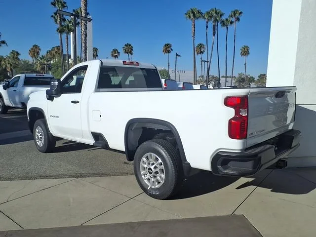 New 2026 Summit White Chevrolet WT image 8