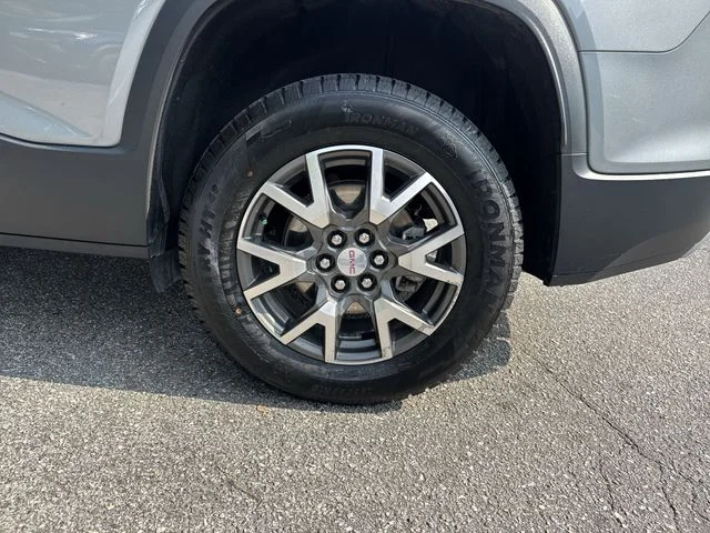 Used 2023 Silver GMC SLE image 33