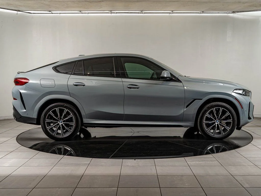 Used 2024 Brooklyn Gray Metallic BMW xDrive40i image 11