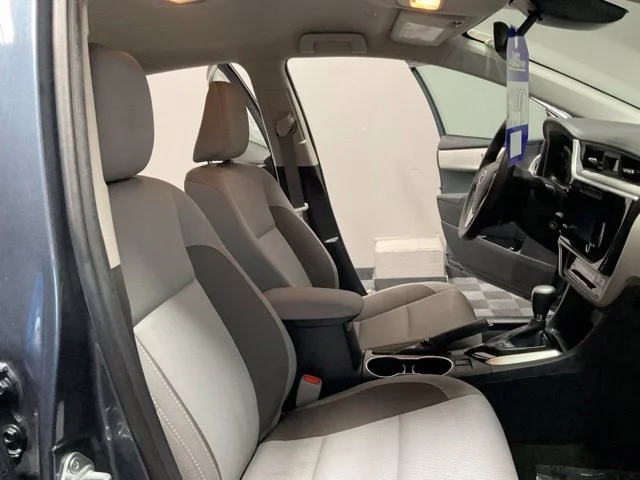 Used 2018 Gray Toyota LE image 24