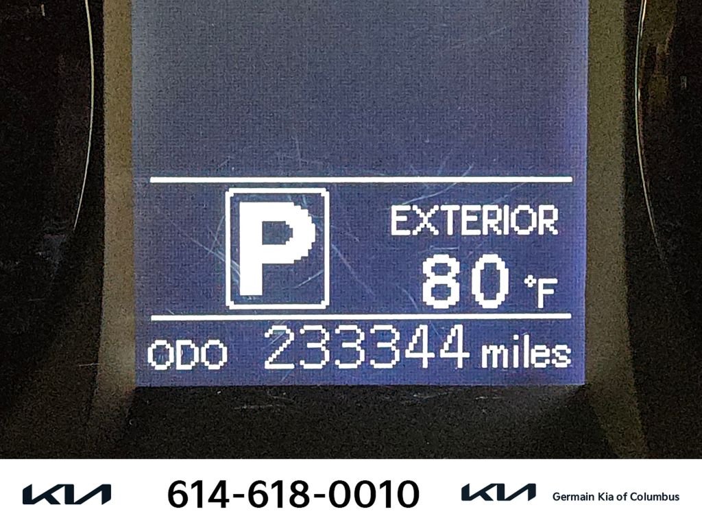 Used 2015 Black Toyota LE image 22