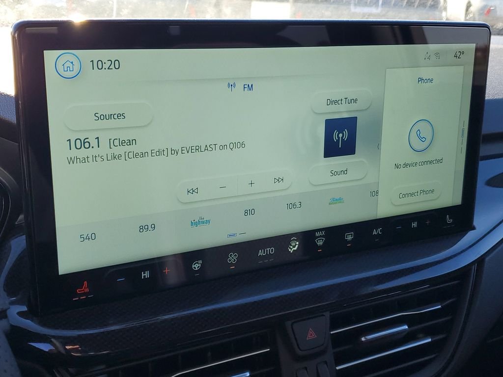 2026 Ford Escape ST-Line - Photo 13