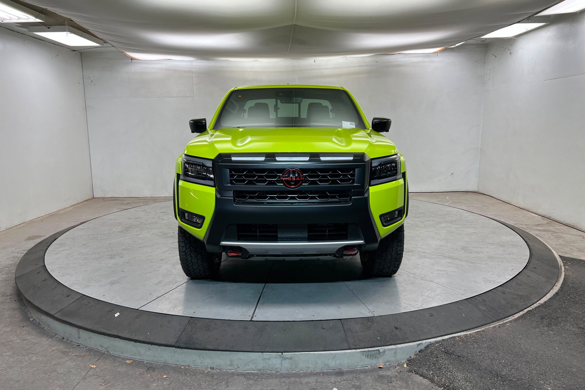 2026 Nissan Frontier PRO-4X - Photo 9