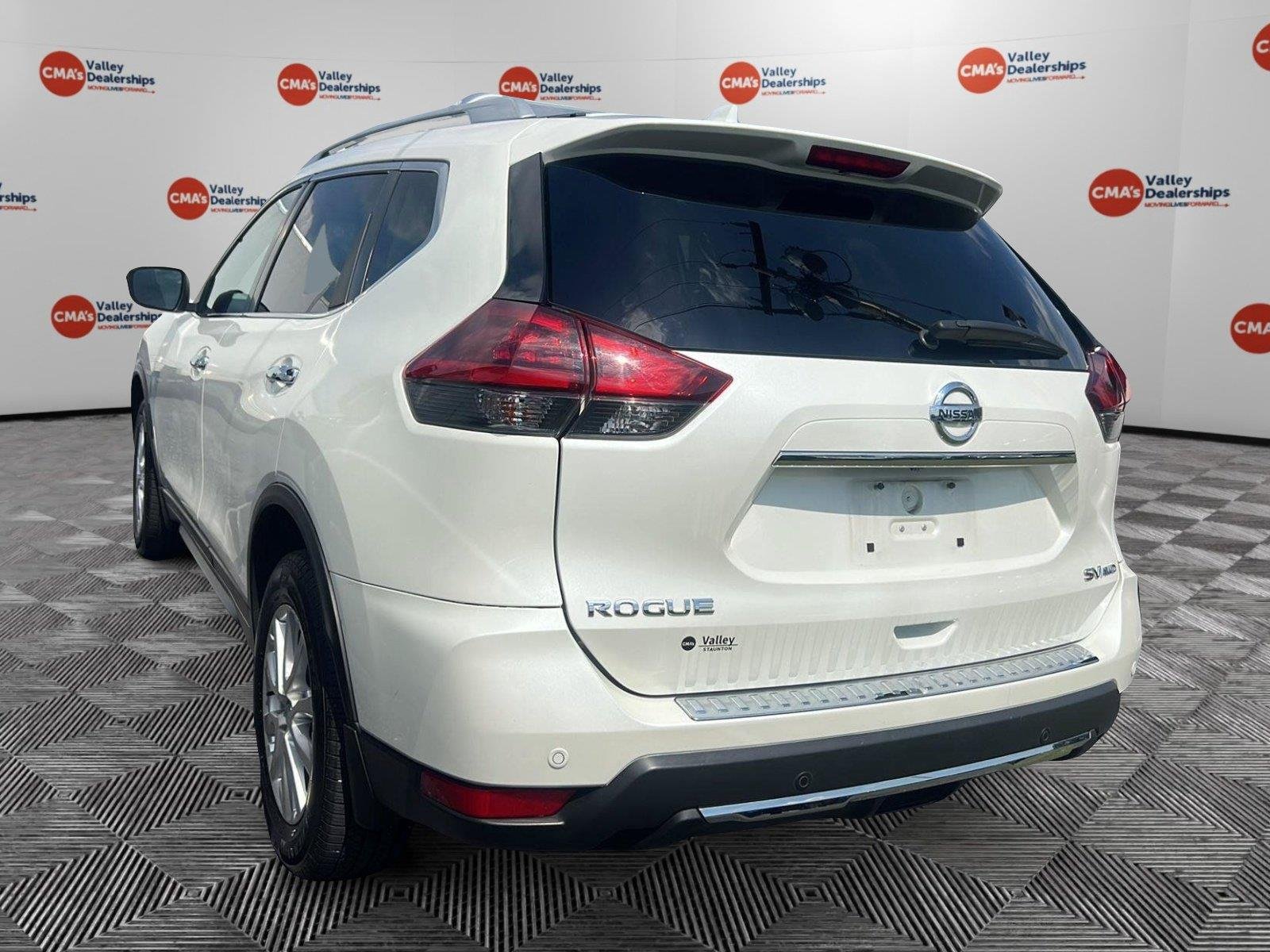 Used 2020 Pearl White Tricoat Nissan SV image 2