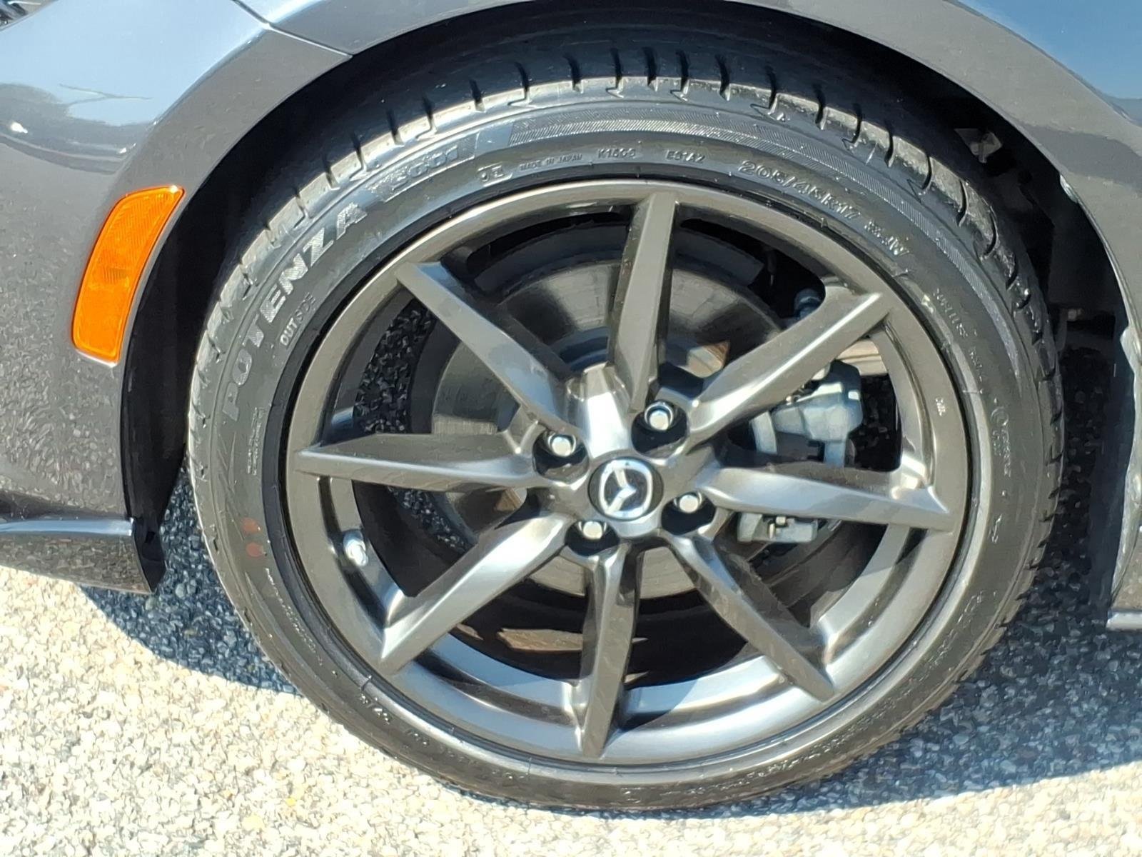 Used 2018 Machine Gray Mazda Club image 4