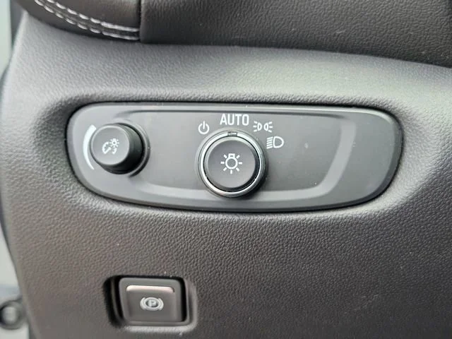 2025 Chevrolet Blazer 2LT - Photo 21