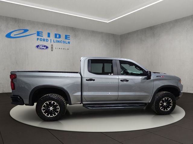 Used 2024 Gray Chevrolet ZR2 image 7