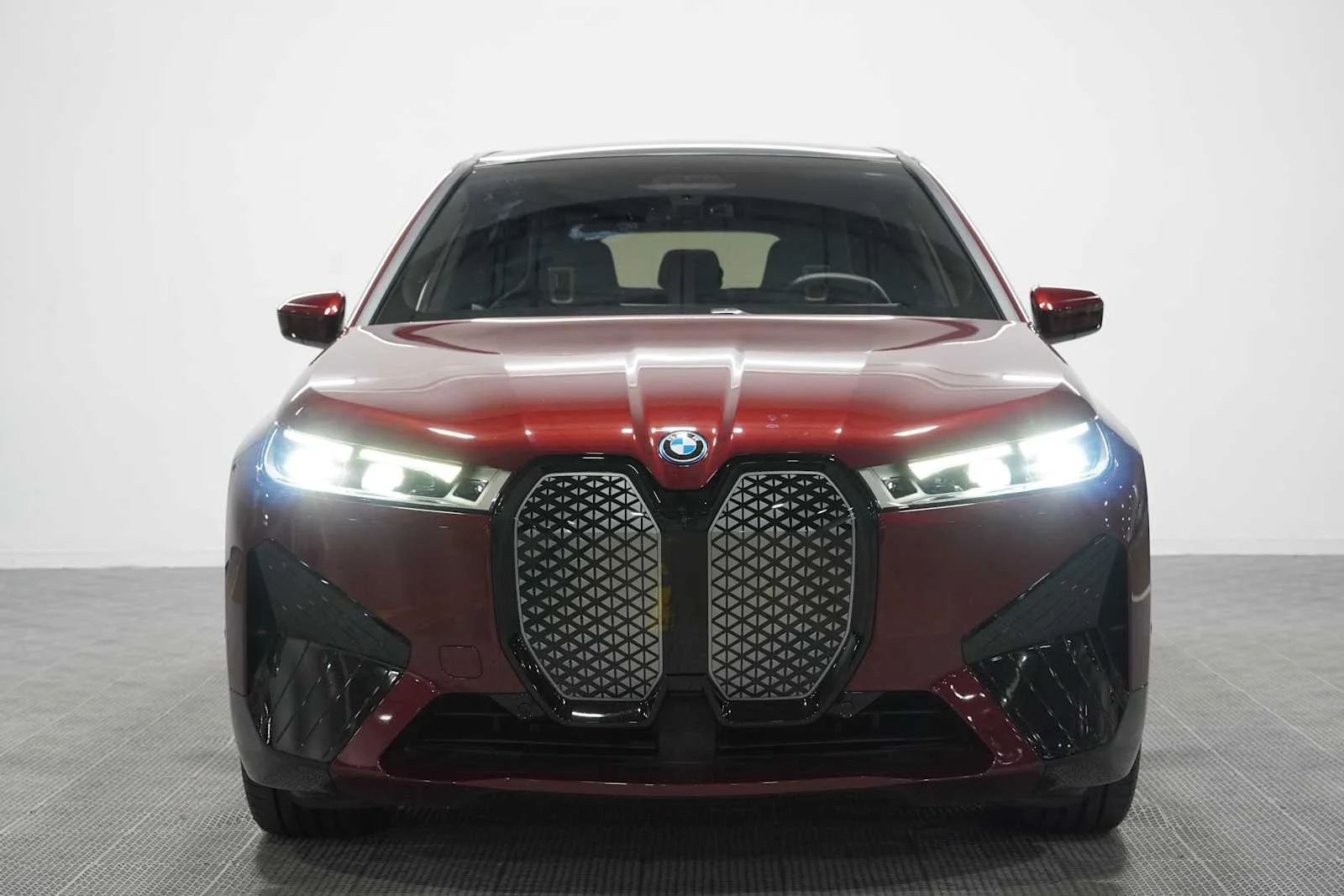 Used 2024 BMW iX Base with VIN WB523CF00RCM99706 for sale in Grapevine, TX