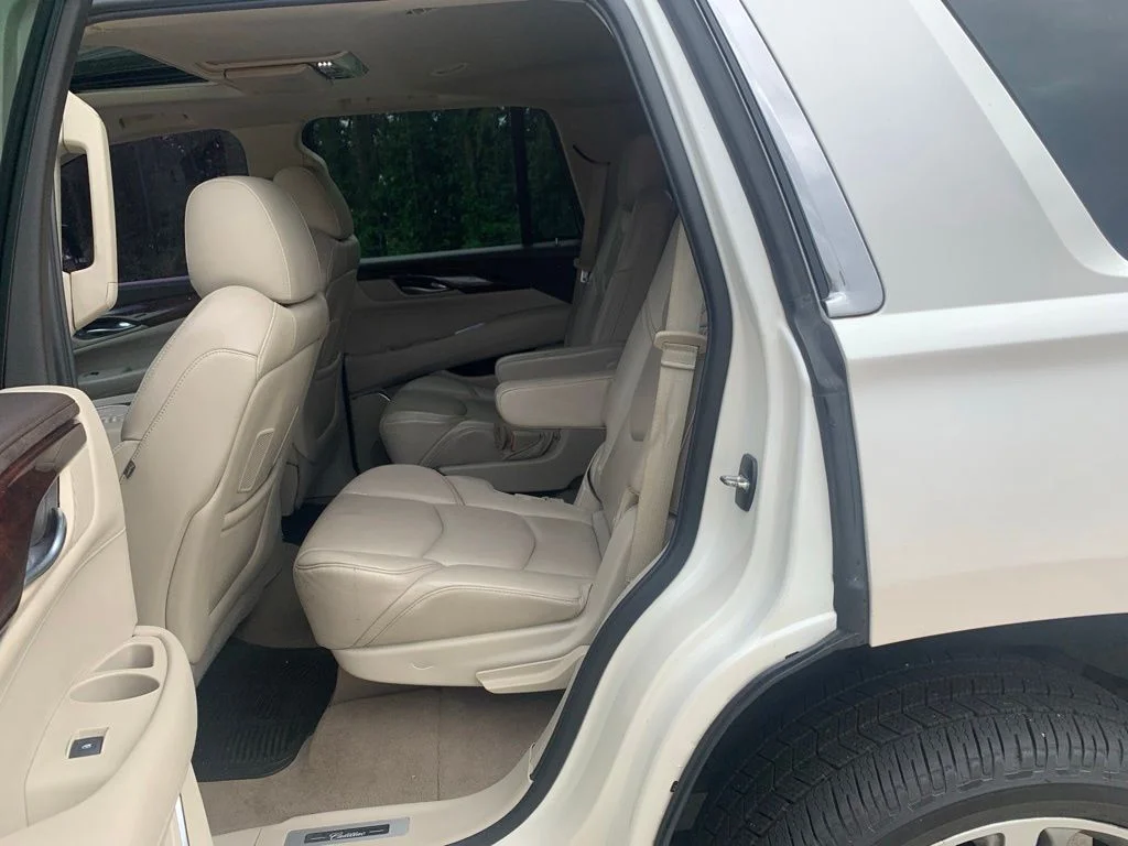 Used 2015 White Cadillac Premium image 18