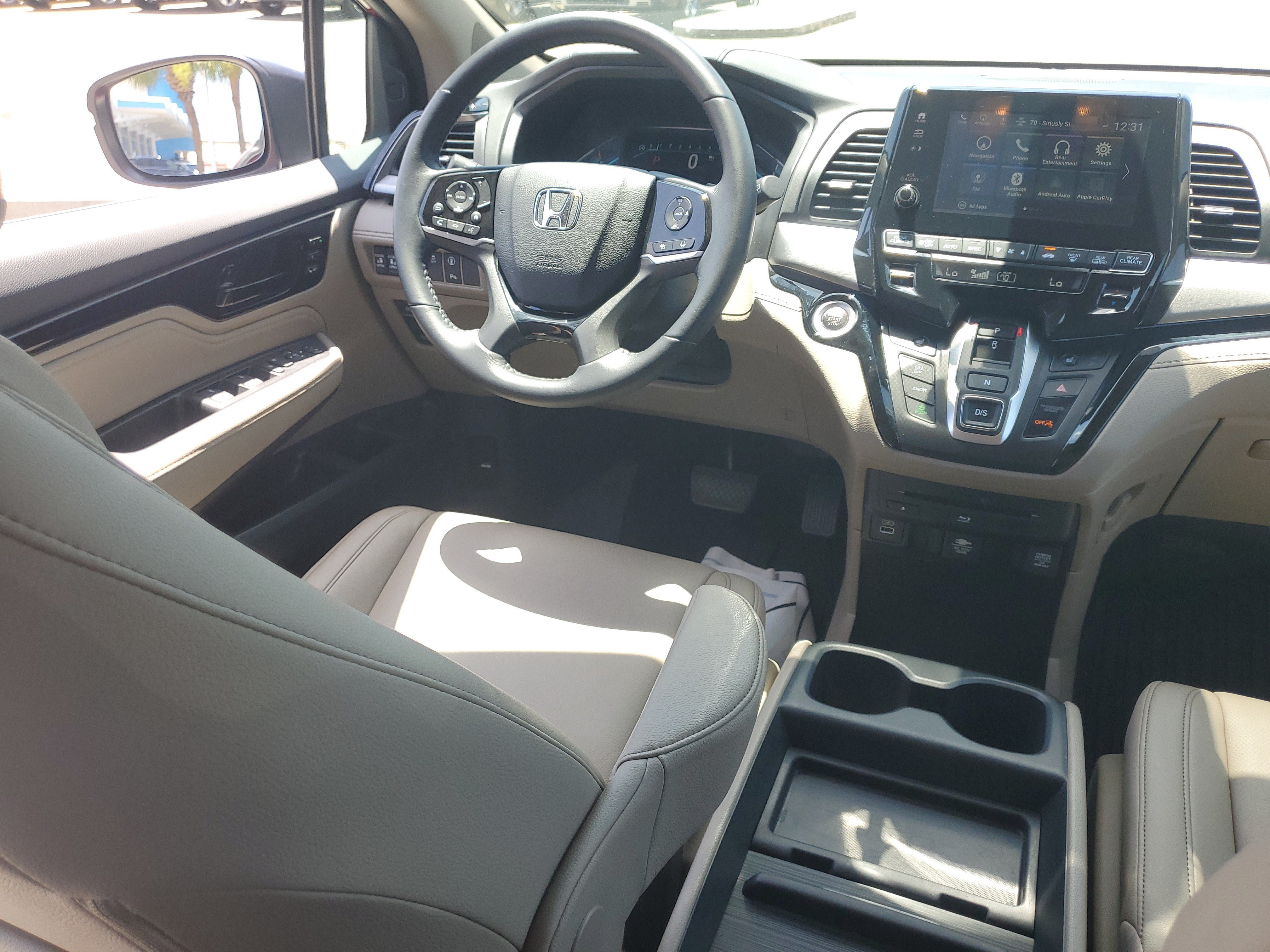 Used 2023  Honda Touring image 18