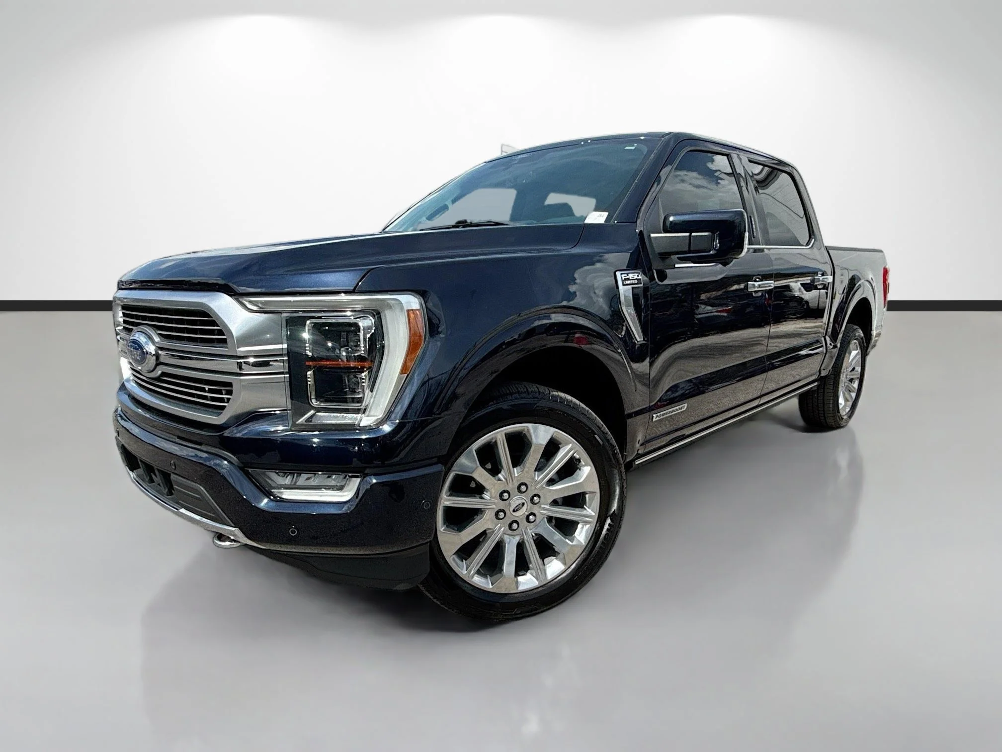 Used 2022 Blue Metallic Ford Limited image 1