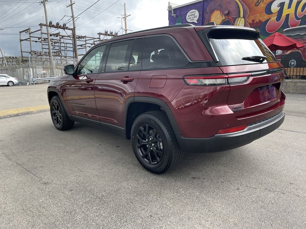 Used 2026 Red Jeep Laredo image 3