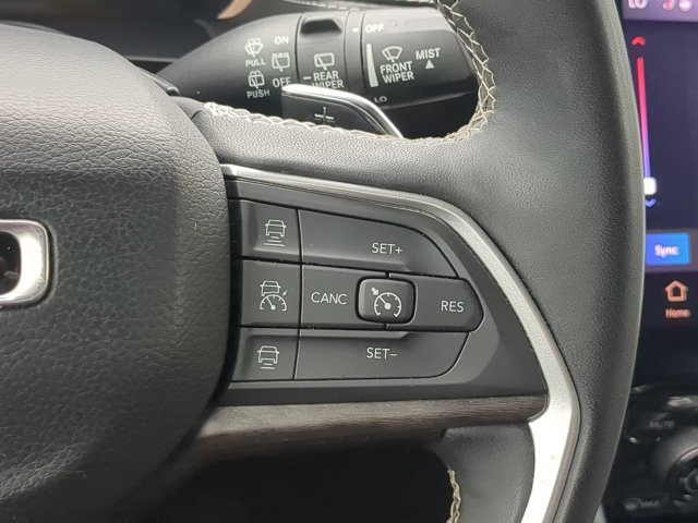 Used 2024 White Jeep 4xe image 33