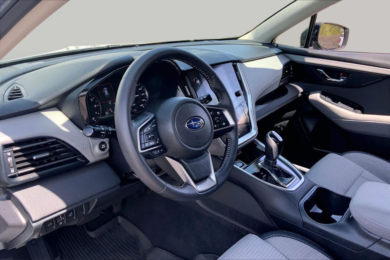 Used 2025 Ice Silver Metallic Subaru Premium image 15