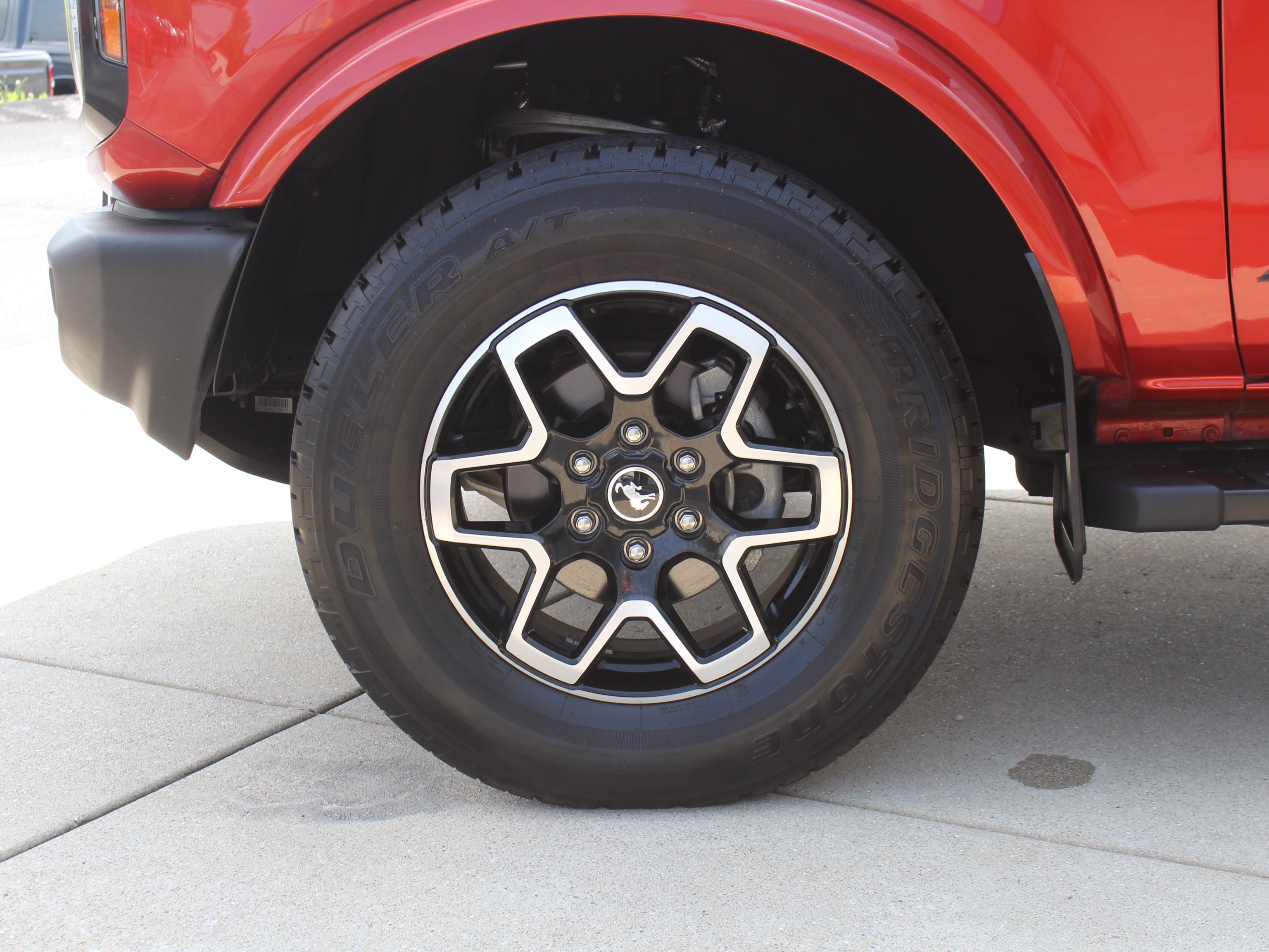 2023 Ford Bronco 4-Door Outer Banks - Photo 33