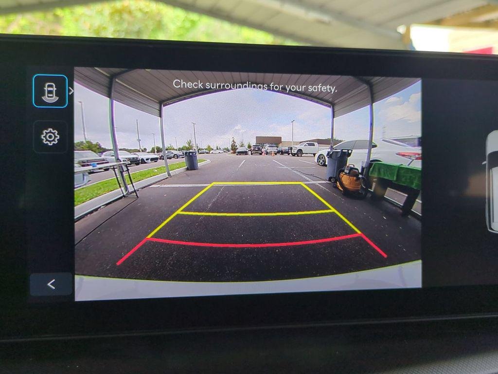 New 2027 Black Hyundai SE FWD image 26