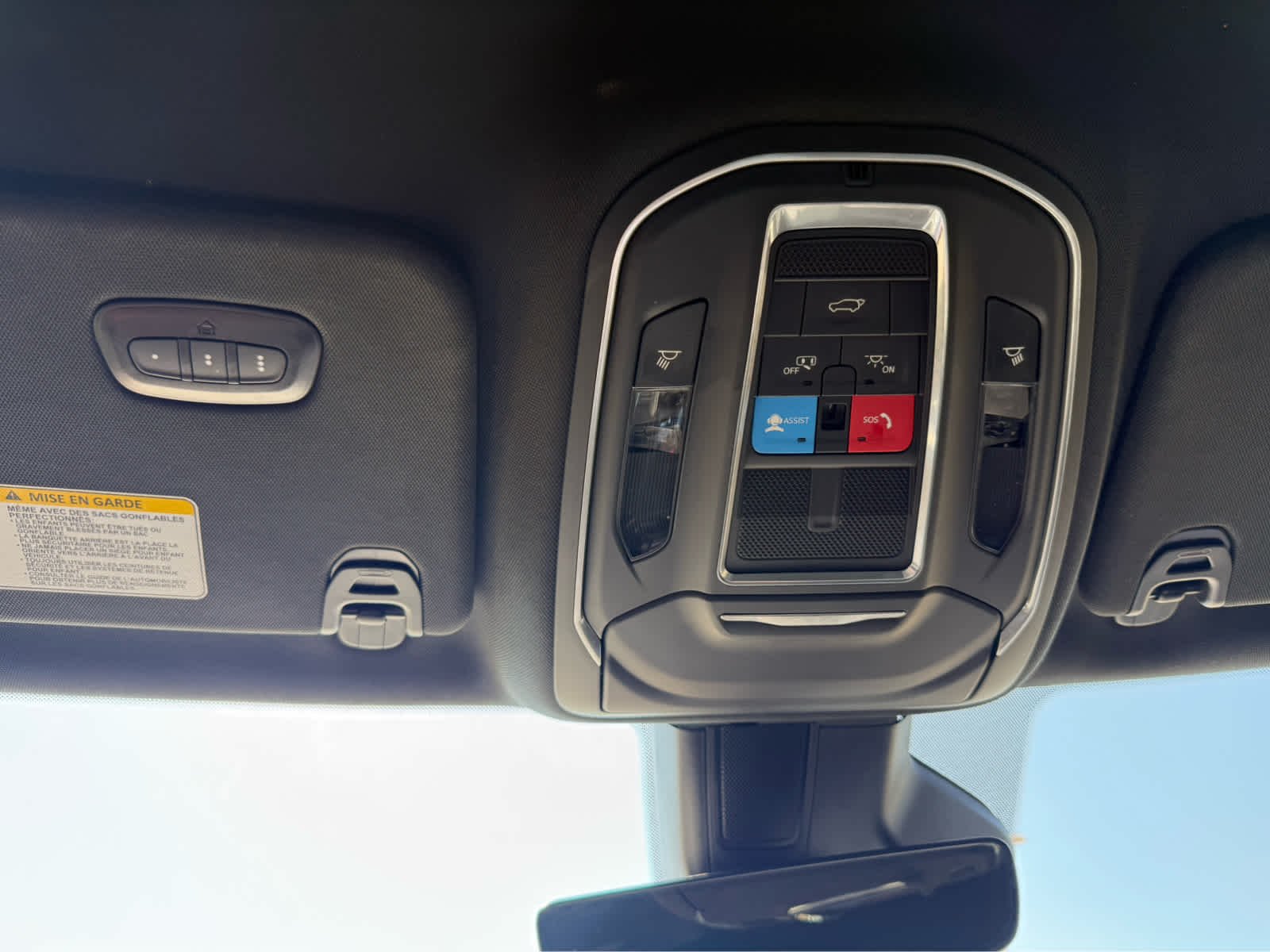 Used 2024 Bright White Clearcoat Jeep  image 28