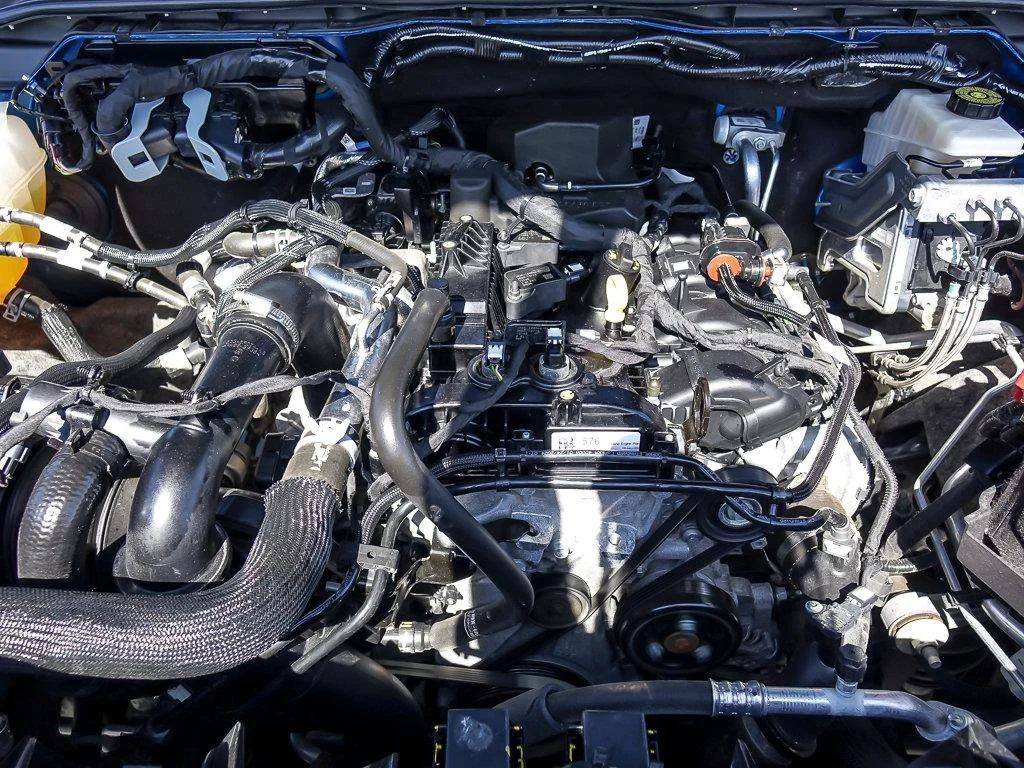 Used 2024 Blue Metallic Ford LARIAT image 31