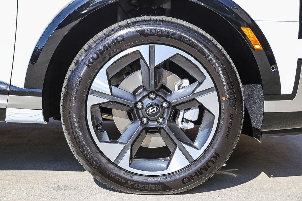 New 2026 White Hyundai Limited AWD image 10