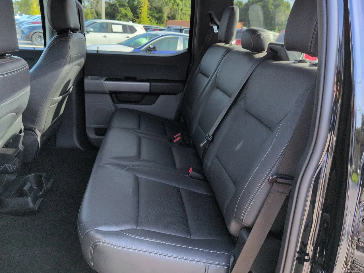 Used 2023 Black Ford XLT image 14