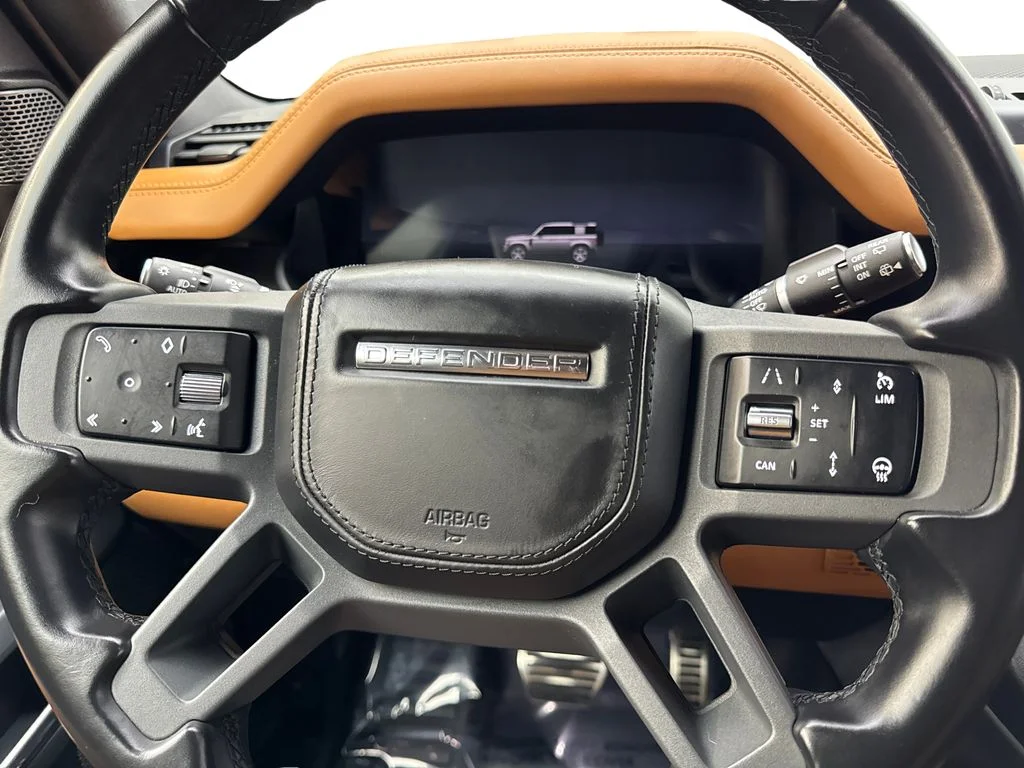 Used 2023 Green Land Rover X image 58