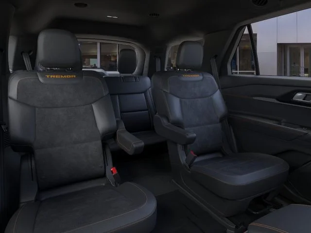 New 2026 Space White Metallic Ford Tremor image 11