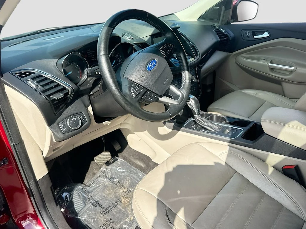 Used 2019 Red Ford Titanium image 9