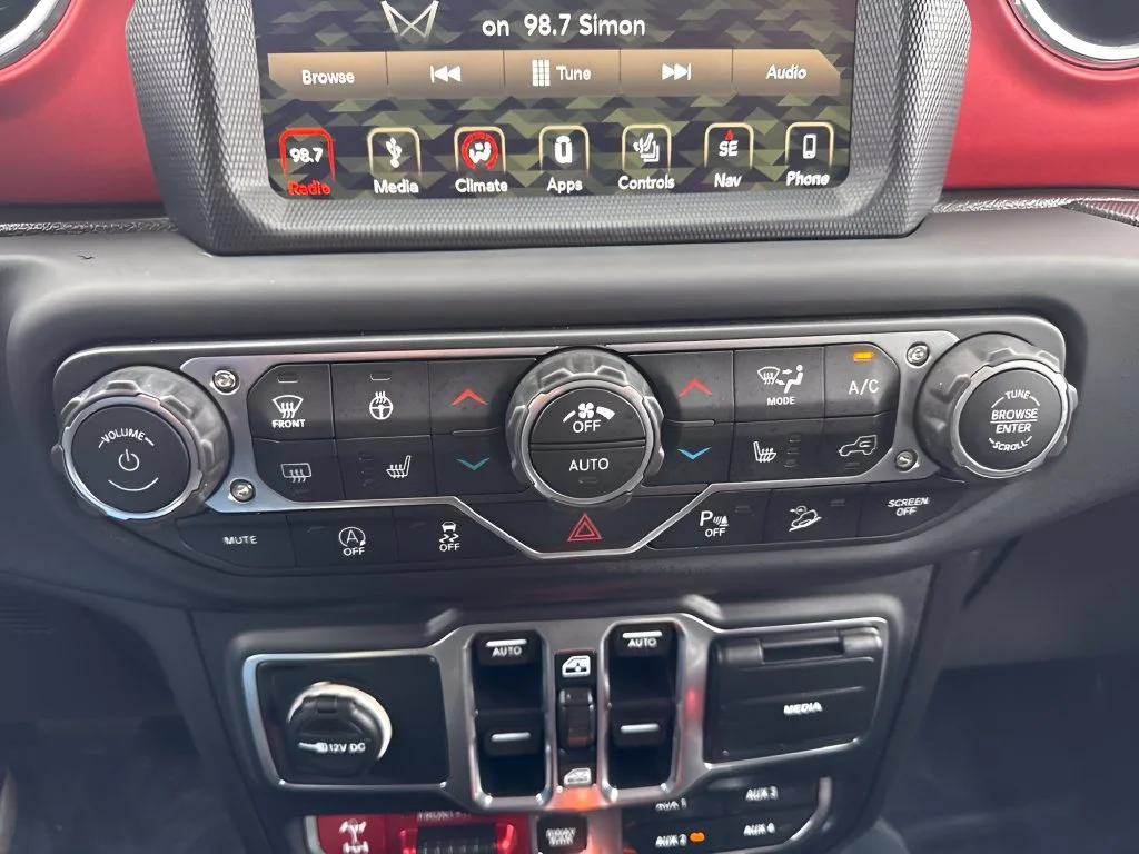 Used 2019 Red Jeep Unlimited Rubicon image 15