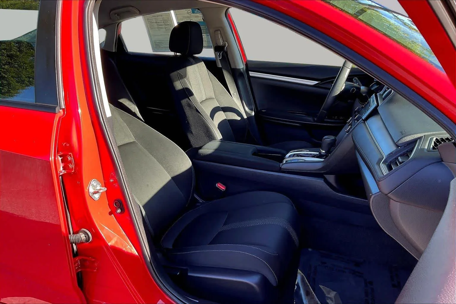 Used 2016 Burgundy Night Pearl Honda LX image 9